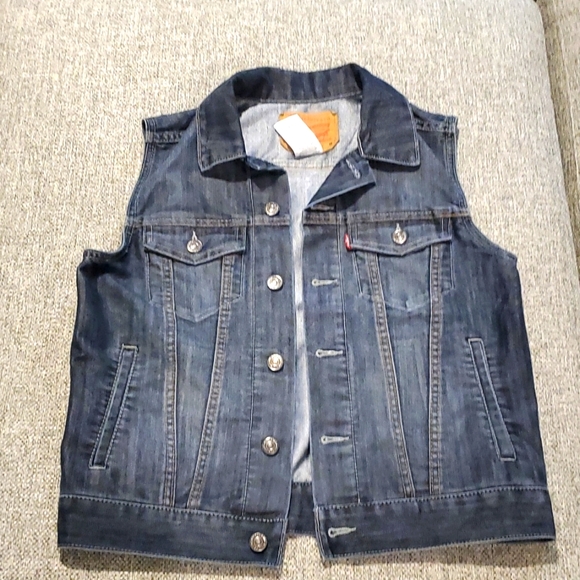 Coats | Levis Trucker Vest | Poshmark
